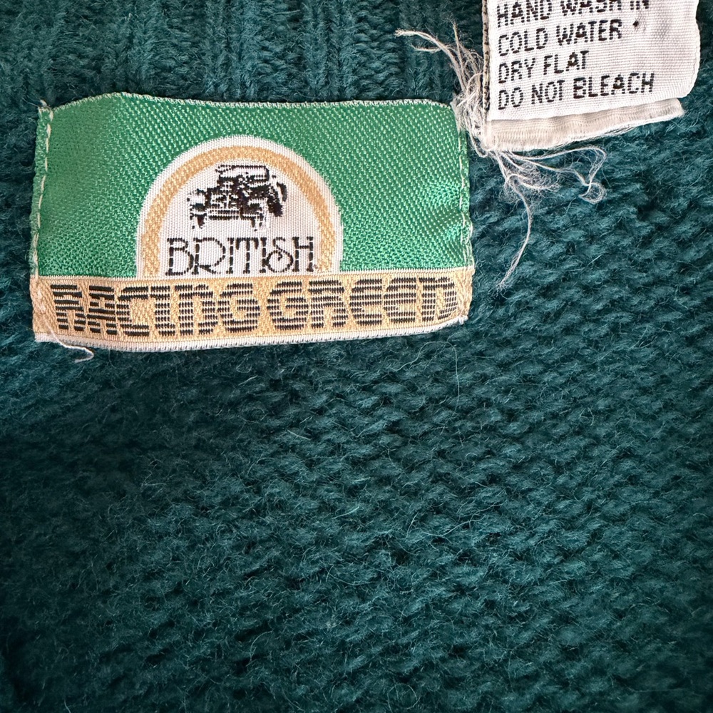 Vintage 90’s Men’s 100% Shetland wool Green Cable Knit Sweater - Picture 5 of 5